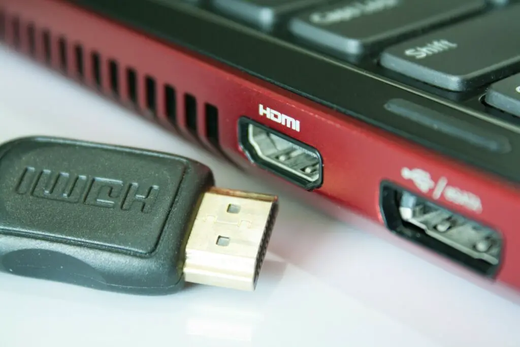 hdmi-cable-plugging-into-laptop