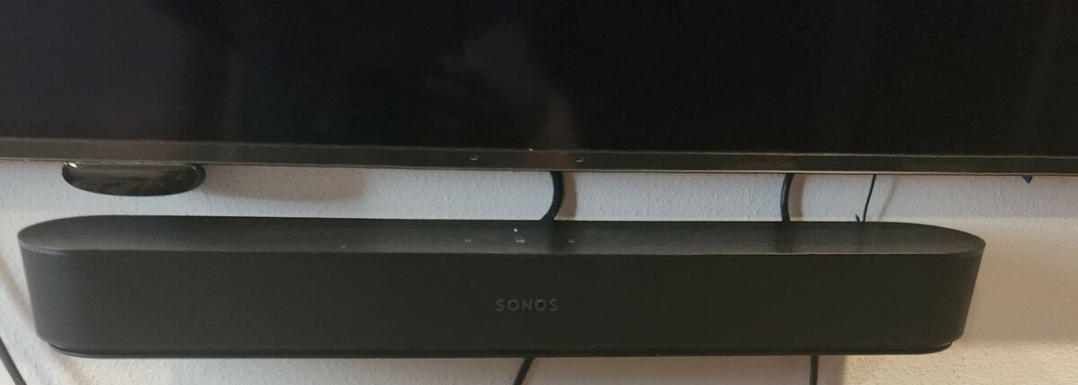 wall-mounted-soundbar-under-tv